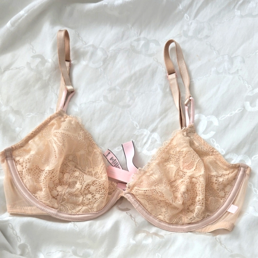 Victorias Secret Bra 32D
